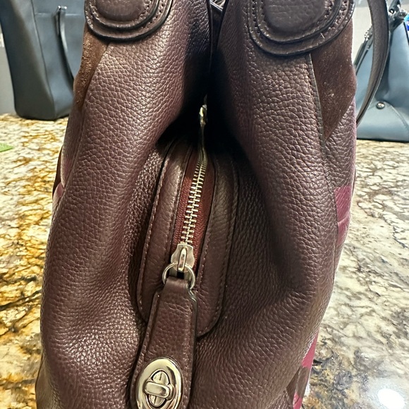 Matching Coach bag and wallet - Picture 3 of 6